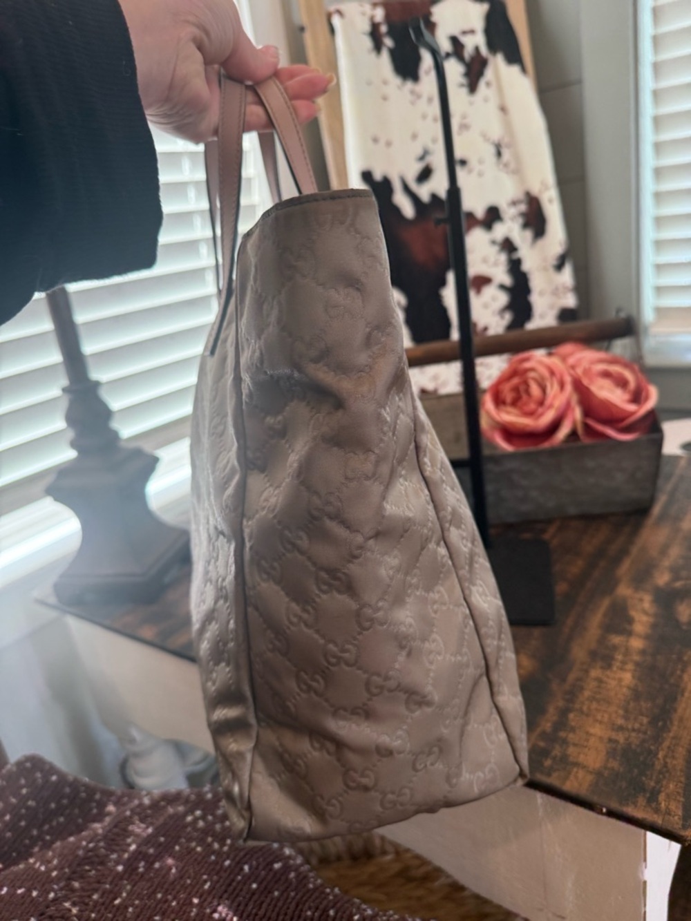 Gucci Authentic Gray Quilted Logo Tote with Pink Trim 232439213317 - Picture 5 of 11